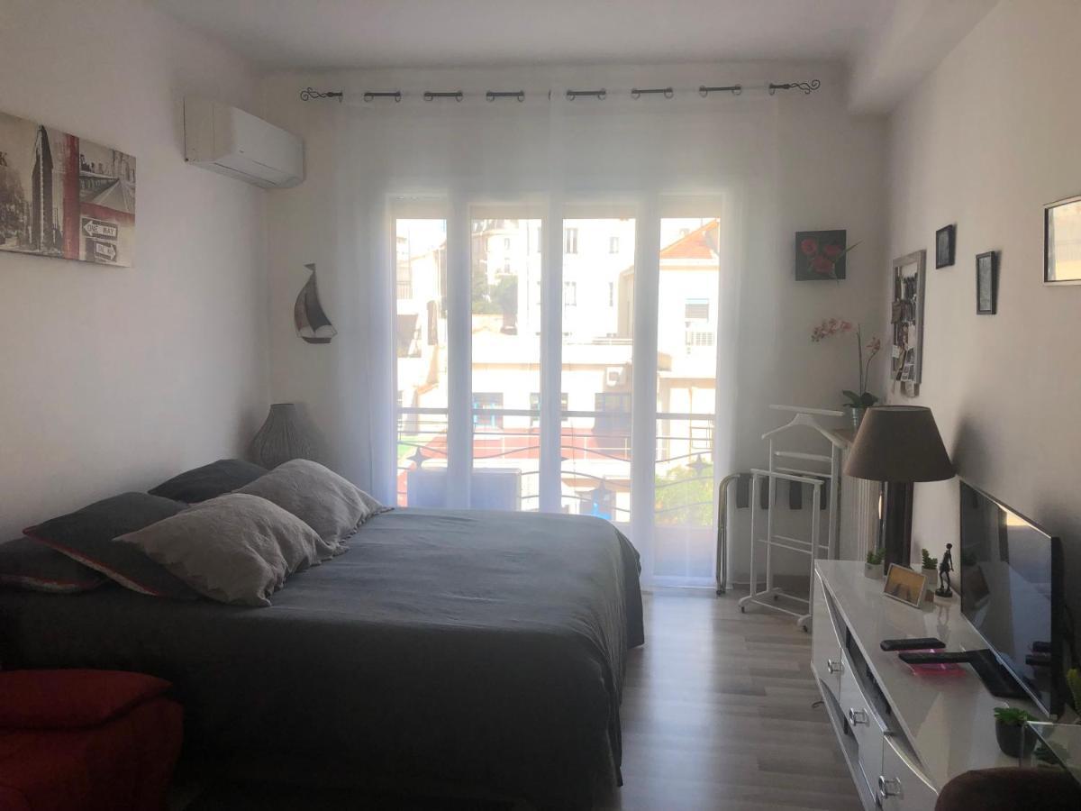 Appartement Palais Des Festivals Cannes Bagian luar foto